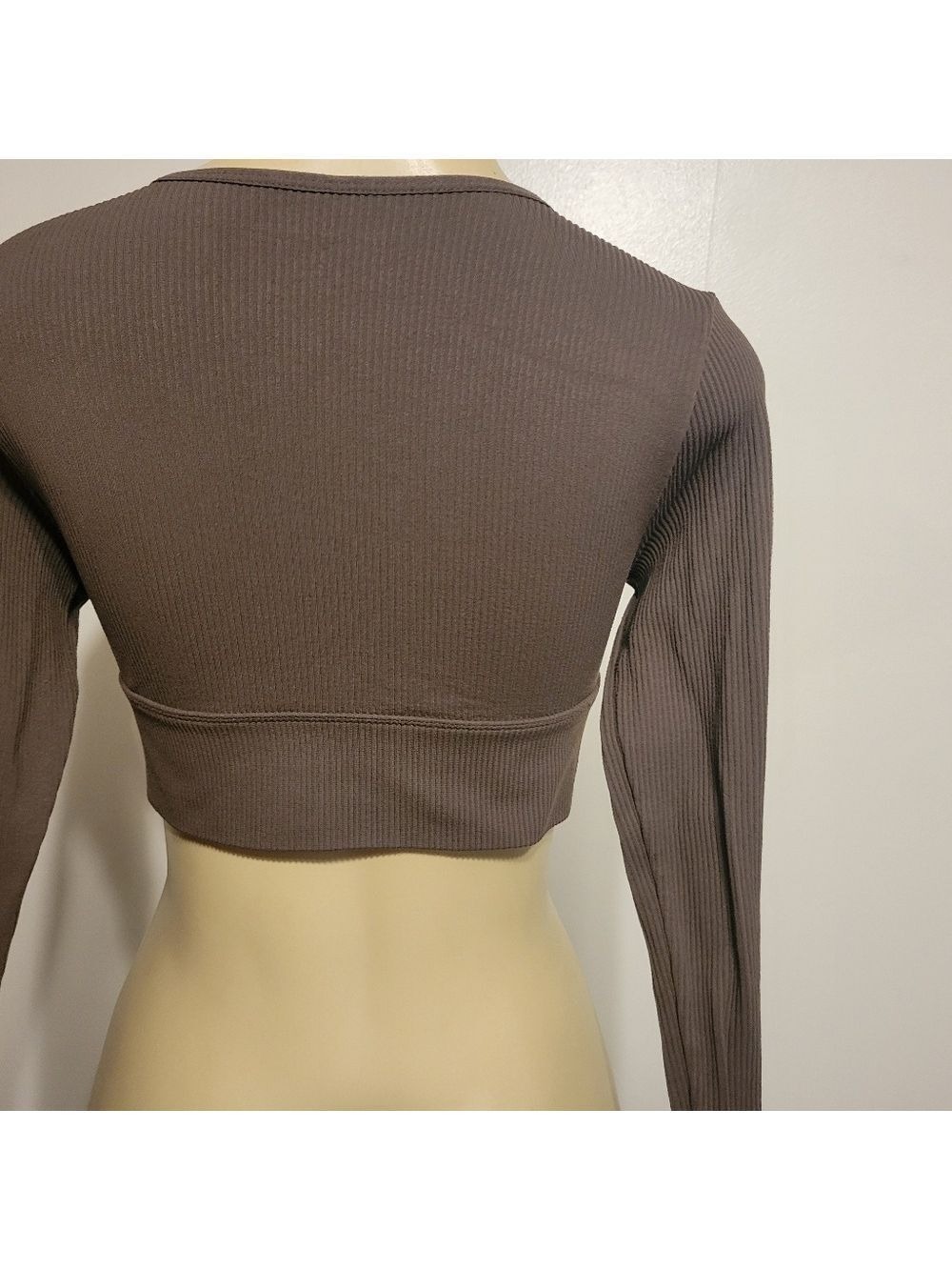 Garage Green Long Sleeved Crop Top Medium Summer Y2K V-Neck - Picture 4 of 4